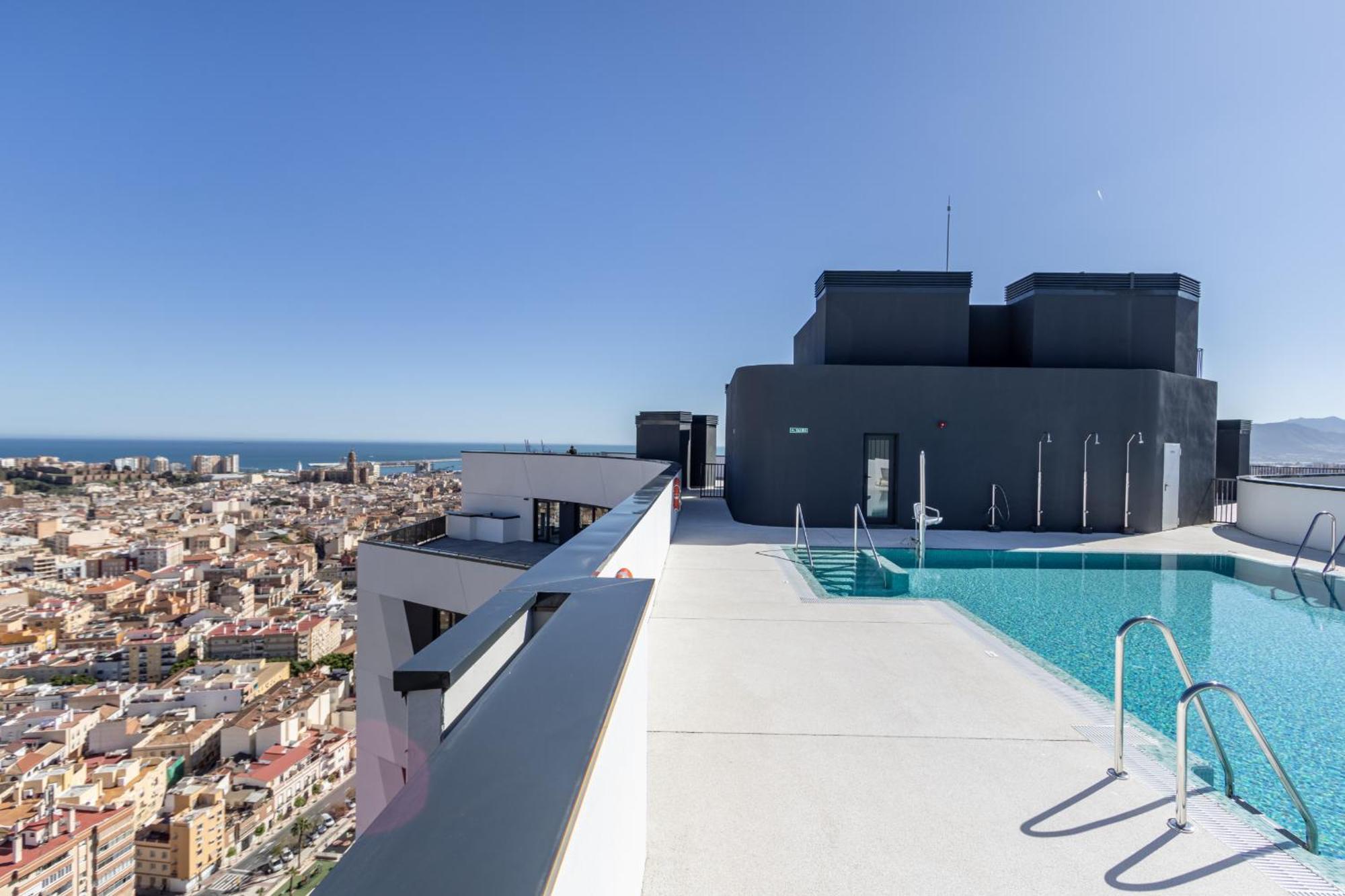 Malaga Skyline 1 Pool & Parking Free Apartment Exterior photo